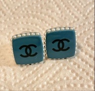 Chanel 經典雙C 郵票造型耳環