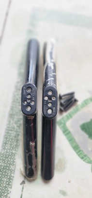 Chân đế để tivi TCL-L32S62T củ tháo máy còn được cho aem cầm thay khách hay gắn máy nhà bấm đặc hàng