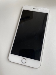 Apple iPhone 8 plus 256G.  此機來電沒有震動 - 其他一切正常 *不議價*