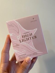 ‼️6月初回港 現貨️‼️ 台灣代購 AM Fairyland 膨膨小臉盤 打亮 遮瑕