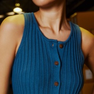 knitCircle - BEST REGARDS Top (4สี) Office collection เสื้อแขนกุดไหมพรม ผ่าหน้า มีกระดุม ลายทอ Rib แ