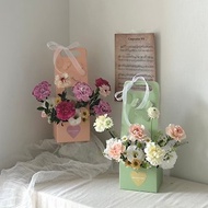 新鮮康乃馨手提花盒 / 鮮花 母親節 送禮 紀念日
