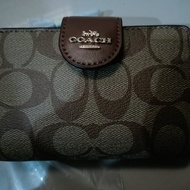 dompet wanita coach medium