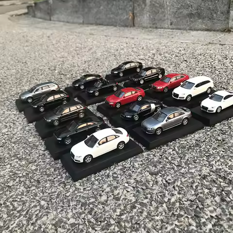 Diecast Alloy KYOSHO 1/64 A3 TT R8 S6 Q7 Car Model Exquisite Static Display Metal Classic Vehicle Ad
