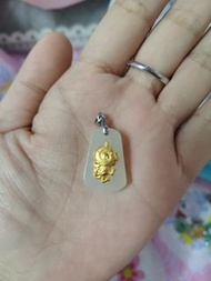 金鉑猴子白玉吊墜