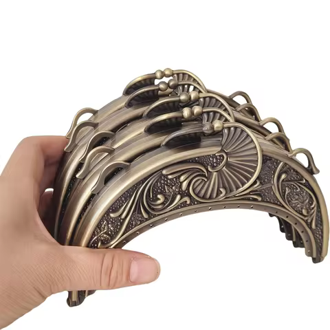 1 Piece Zinc Alloy Antique Brass Retro Mini Kiss Lock Purse Frame Small Clutch Handbag Frame Kiss Lo