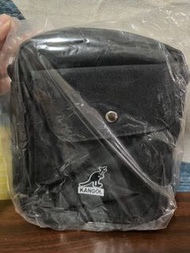 KANGOL 袋鼠 口袋側背包 69553009 (熱銷款 小帥包)