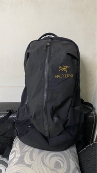 Arcteryx Backpack 不死鳥 始祖鳥 黑色防水拉鏈背囊 書包 背包 Arc'teryx'