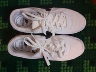 Nike Air Max Excee 白色 40碼