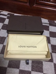 LV Monogram Portefeuille Sarah