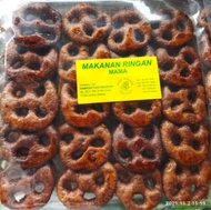 KUIH DENDERAM / KUIH DERAM-DERAM / PENERAM / KUIH TELINGA KEL*NG / KUIH ASLI TRADISIONAL MELAKA pali