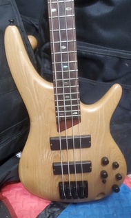 Ibanez sr600 electric Bass Guitar