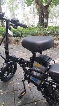 摺疊電動單車