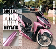 SKOTLET STIKER MOTOR PINK MUDA METALIK CANDY SCOTLITE PINK METALIK GLOSSY SCOTLAIT PINK METALIK SKOT