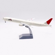 Aviation 1/200 JAL Japan Airlines B777-300 JA751J Metal Aircraft Model