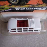 Matchbox '67 VW Transporter. Card Fiction Seriesscience 1999.