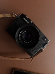 Minolta CLE 菲林相機and rokkor 40.2