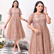 Kebaya.idn - Natalia Christmas Dress - Christmas Kebaya Dress - Short Sleeve Christmas Kebaya - Modern Christmas Dress - Latest Christmas Dress 2023 - Modern Kebaya - Brocade Kebaya - Party Kebaya - Graduation Kebaya