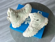 全新🌸 HOKA ONE ONE Anacapa系列Mid GTX 防滑耐磨高幫 戶外功能鞋 奶白色