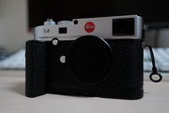 Leica M (Typ 240) (2電,thumbsup,evf2,handgrip)