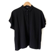 UNIQLO Black Rayon Short Sleeves Top Women Blouse