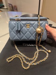 Chanel 23k灰藍金球長盒💙🩶grey blue vanity case/gold ball long box