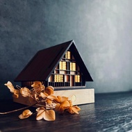 【木屋小夜燈-穀雨】床頭燈/桌面擺件/合掌村/原創設計/USB/LED