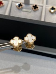 Van Cleef & Arpels Alhambra 珍珠母貝耳環