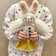 帶衣服毛絨玩具的手工兔子娃娃
