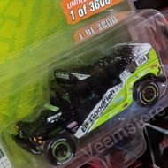 Die Cast 1: Hummer H2 Wagon64 [Johnny Lightning] BFGoodrich