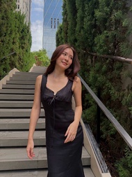 GRIS Front-Tied Lace Midi Dress