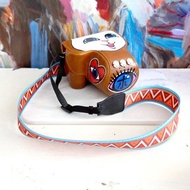 GOOKASO手繪貓咪眼晴紅心紋身圖案 PU仿皮A7C相機套綴施華洛水晶