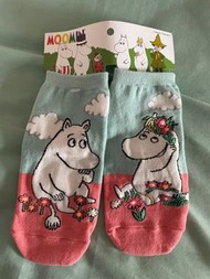 Moomin 不對稱襪子