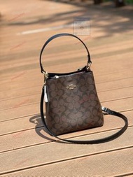 2312 咖色  Size：222010 Coach 蔻馳