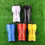 (1 Pair) Soccer Shin Protector With Strap Football Shin Guard Sport Gear / Pelindung Lutut Shin Pad Lembut Dengan Tali