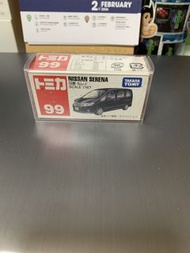 Tomica Tomy Nissan Serena