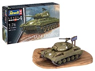 Revell RV03323 M24 Chaffee Plastic Model kit, Unpainted
