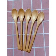 Lotus bud wooden spoons and spoons for babies, can eat porridge, and eat flour