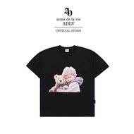 ADLV เสื้อยืด Oversize รุ่น  Baby Face Bear Doll Hug Short Sleeve T-Shirt Black (50271OBFSSU_S4BKXX)