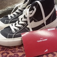 sepatu compass original