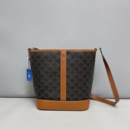 Celine Cabas凱旋門老花棕色中號水桶包肩背包