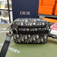 Dior Safari相機包 斜挎包 2023年 男女通用🩶