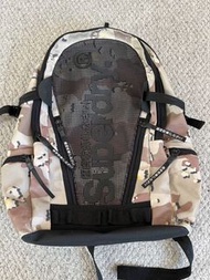 Superdry 迷彩圖案背包
