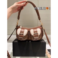 
COACH COACH | Ashton Baguette Bag