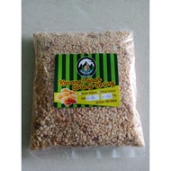 kacang tanah goreng kering