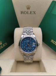 31mm 全新現貨 278274-0036 Datejust 31腕錶白色黃金及蠔式鋼款，搭配鑲鑽天藍色花朵圖案錶面及紀念型（Jubilee）錶帶。
