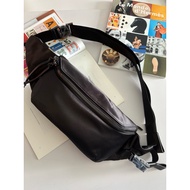 Authentic Tumi Devoe Sloan Sling Bag