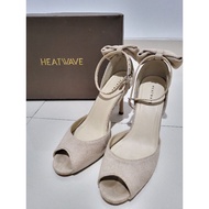 Preloved HEATWAVE HEELS 6 BEIGE