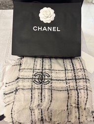 Chanel 格紋羊絨圍巾