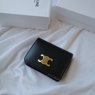 Celine  凱旋對折錢包 &lt;黑色皮革&gt; Triomphe Compact Wallet 皮夾